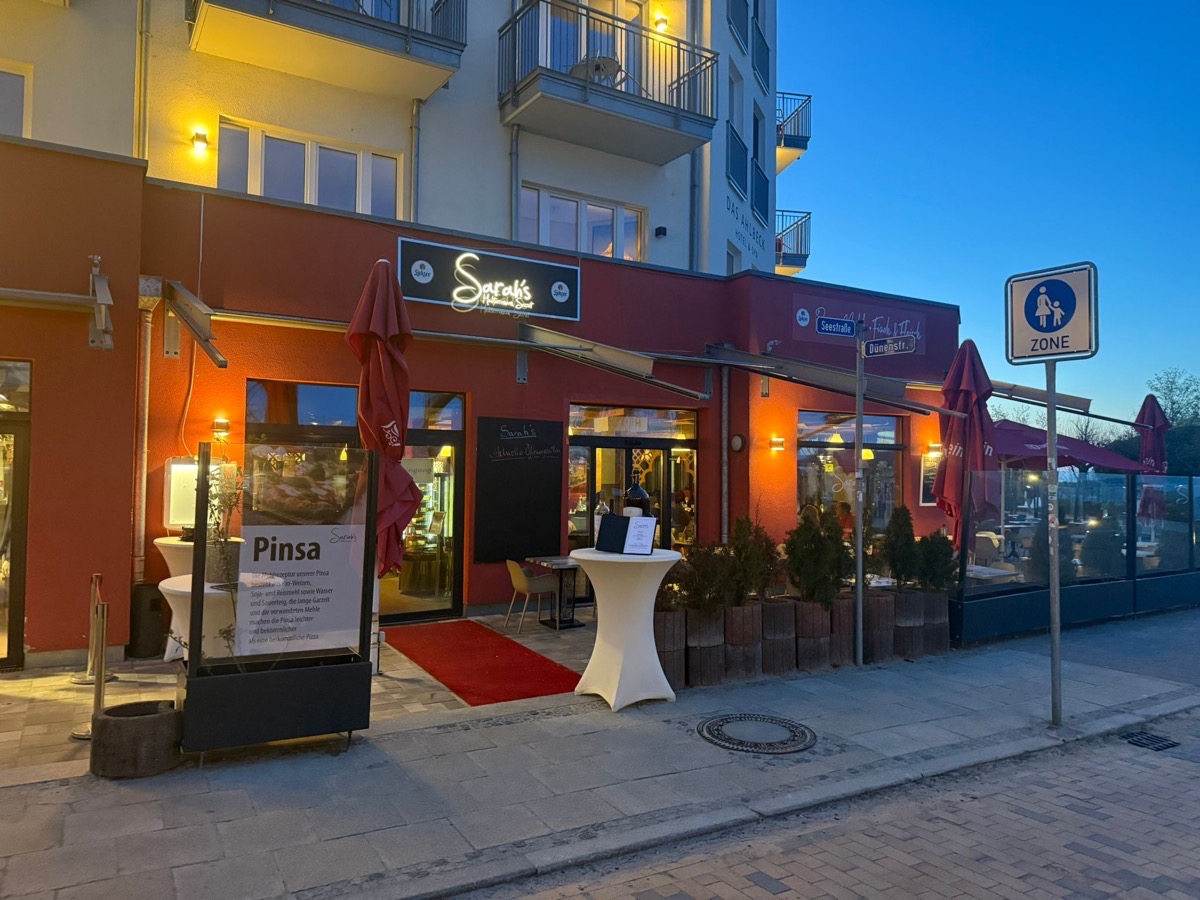 Sarah's Mediterranean Secret — Außenansicht mit Terrasse